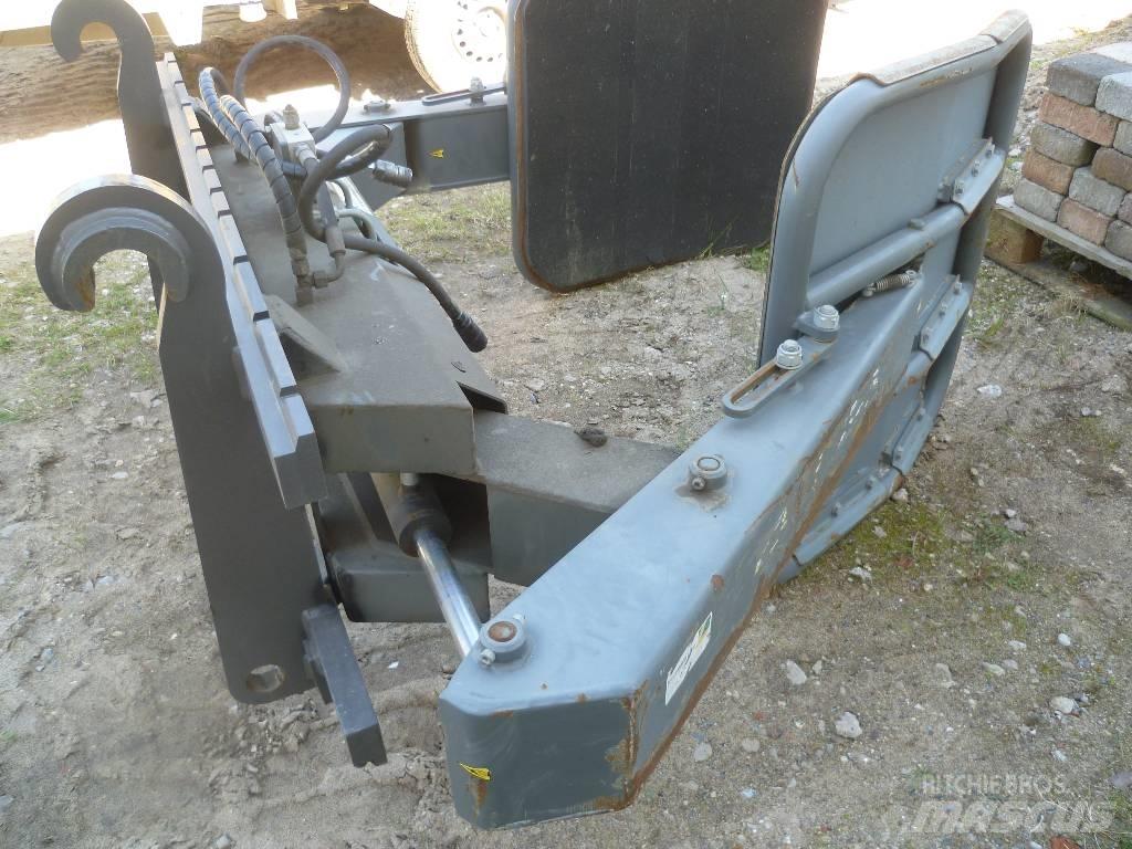 Volvo L 70 H شوكات