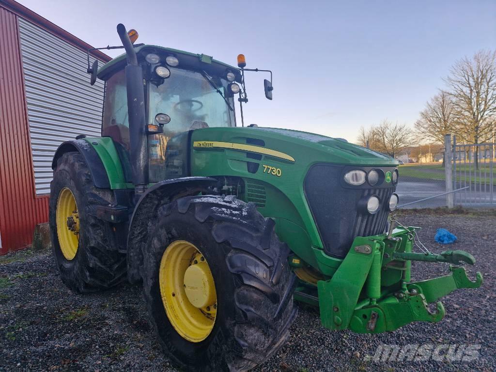 John Deere 7730 الجرارات
