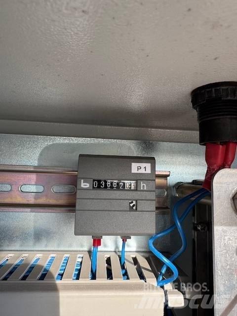 Böcker AK 32/1500 رافعات الطرق الوعرة