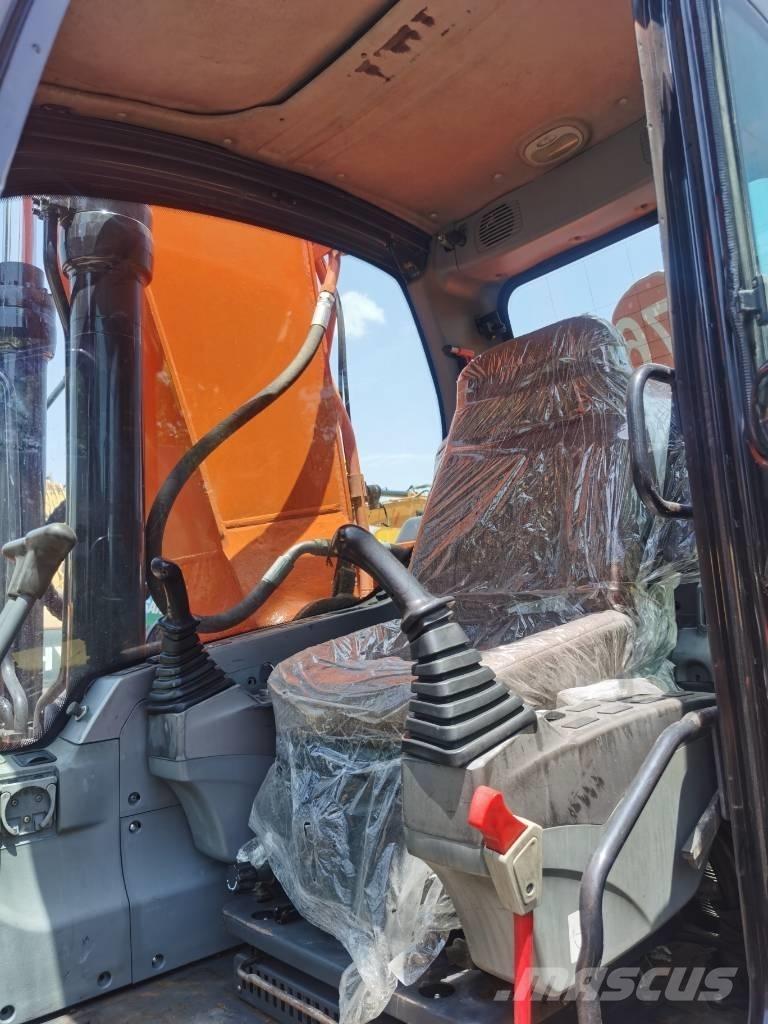 Doosan DX 225 LC حفارات زحافة