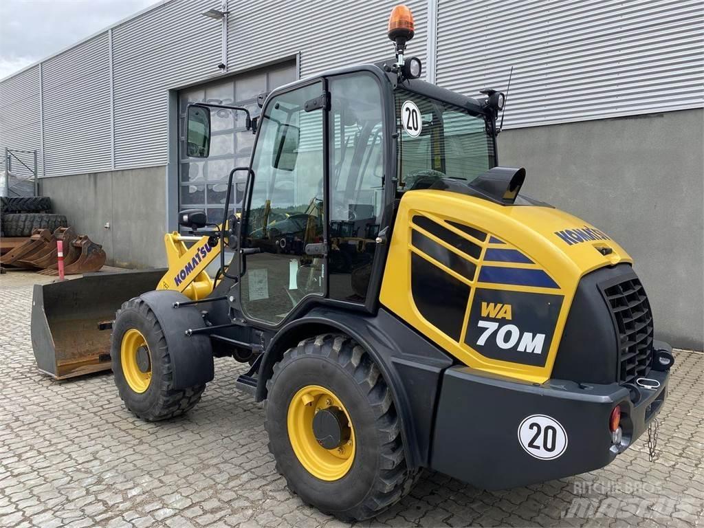 Komatsu WA70M-8EO لوادر متعددة الأغراض