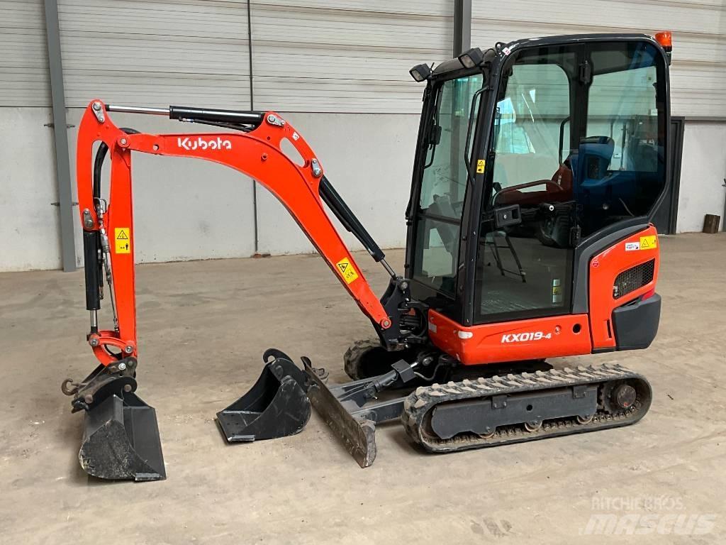 Kubota KX 019-4 حفارات صغيرة أقل من 7 طن (حفارات صغيرة)