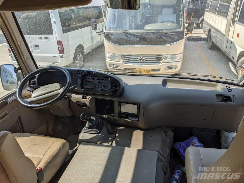 Toyota Coaster Bus حافلة صغيرة