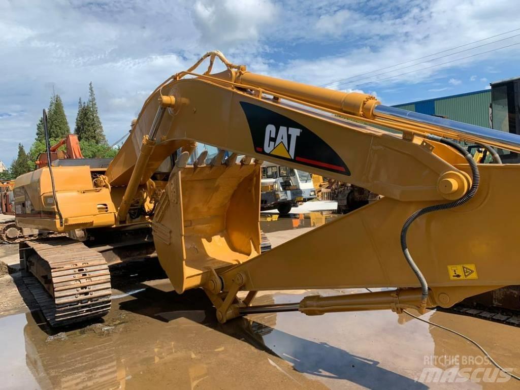 CAT 320BL حفارات زحافة