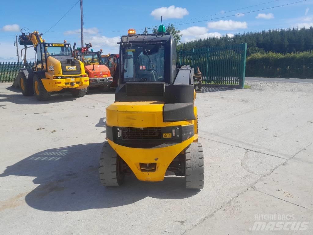 JCB TLT 35 D شاحنات الديزل