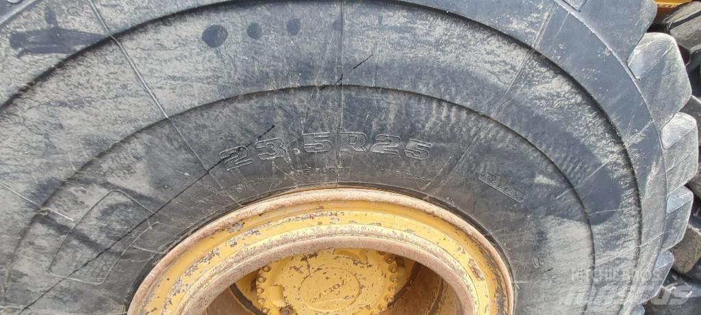 Volvo A 25 F ساحبات مفصلية