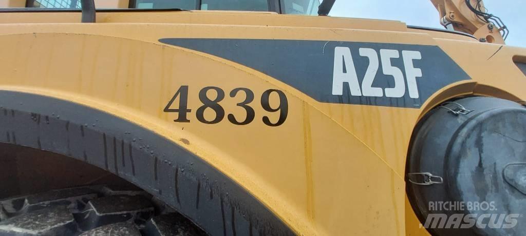 Volvo A 25 F ساحبات مفصلية