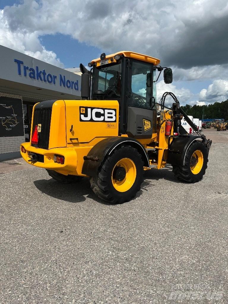 JCB 411 HT 6400 Tim لوادر بعجل