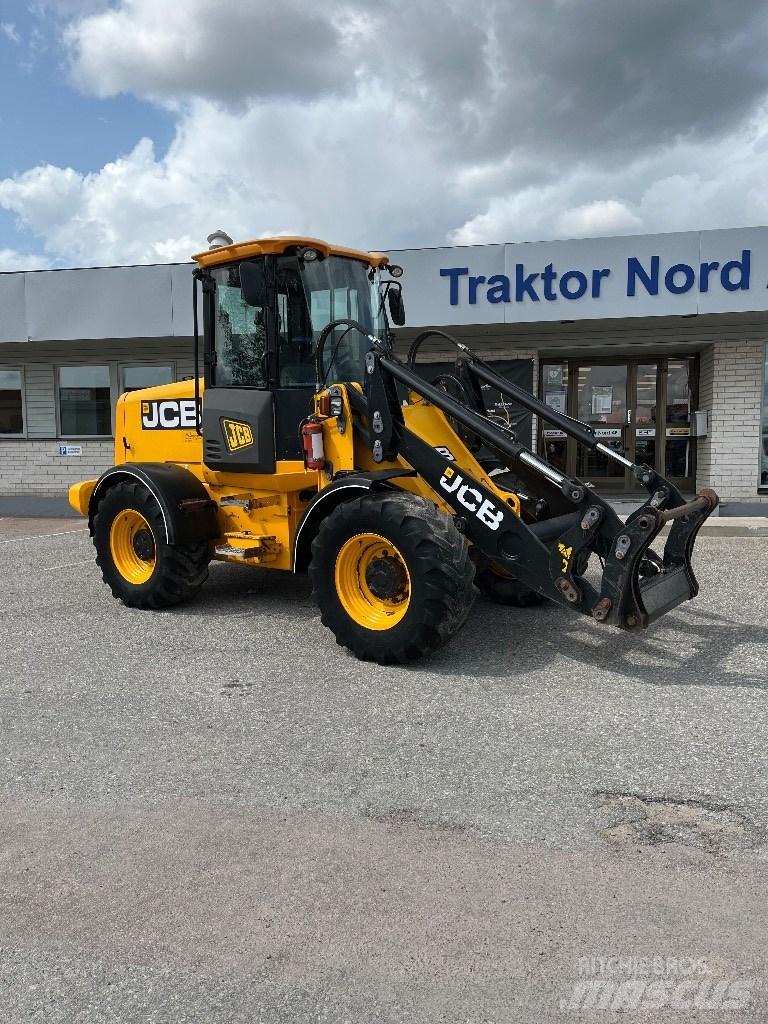JCB 411 HT 6400 Tim لوادر بعجل