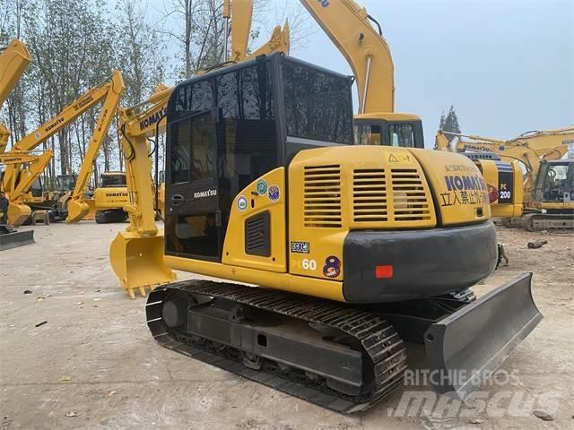 Komatsu PC 60 حفارات صغيرة أقل من 7 طن (حفارات صغيرة)