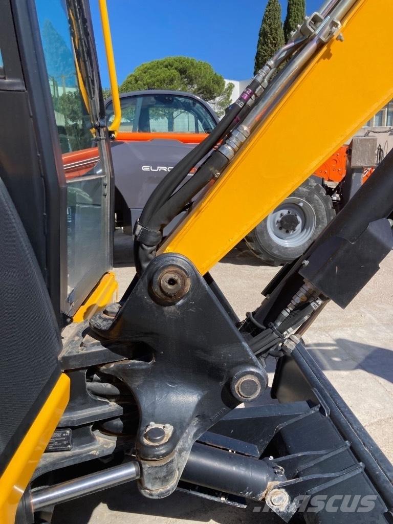 JCB 50 Z-2 حفارات زحافة