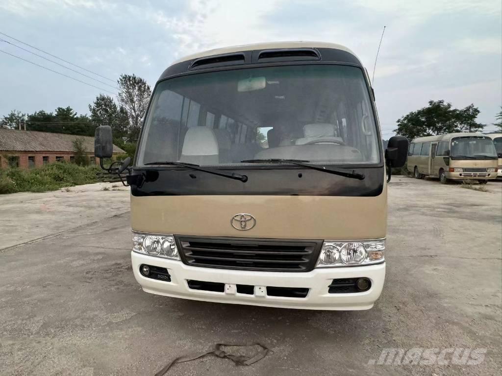 Toyota Coaster Bus حافلة صغيرة