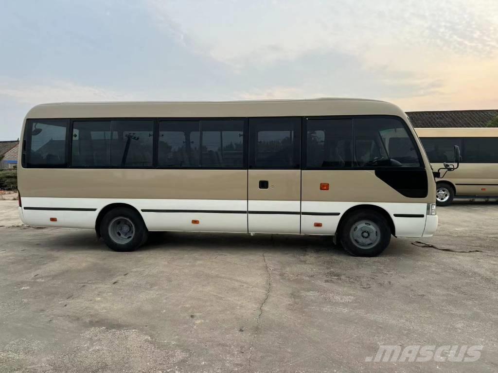 Toyota Coaster Bus حافلة صغيرة