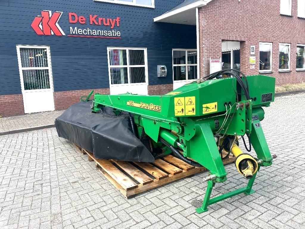 John Deere CC0331 جزازات