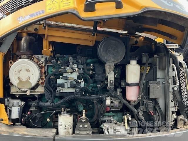 Volvo ECR 88 D حفارات وسط 7 طن - 12 طن
