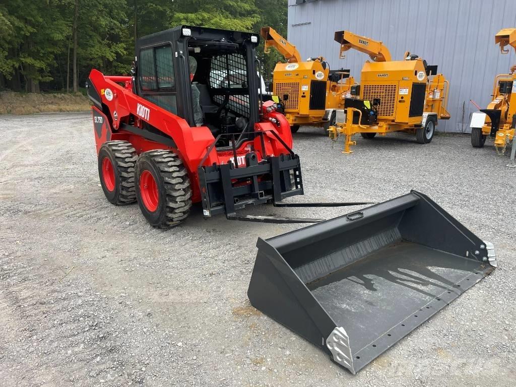 Kioti SL750 لوادر انزلاقية التوجيه
