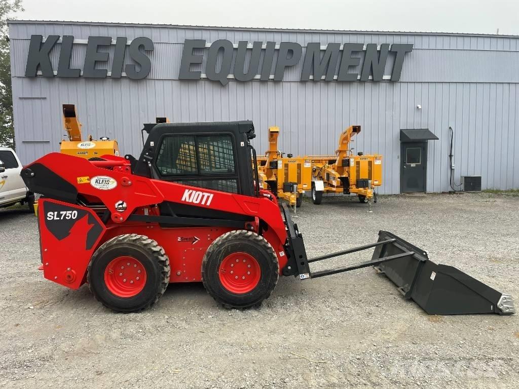 Kioti SL750 لوادر انزلاقية التوجيه