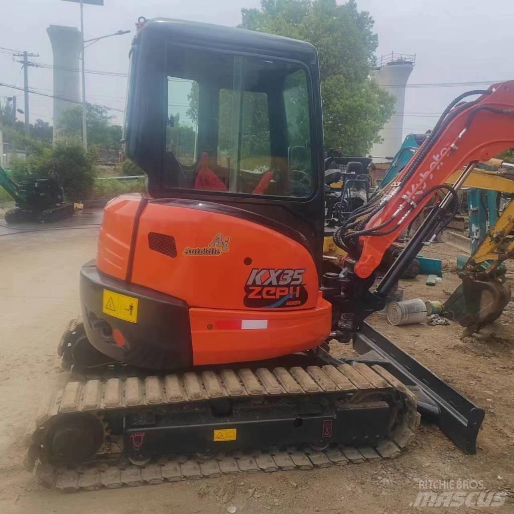 Kubota U 35 حفارات صغيرة أقل من 7 طن (حفارات صغيرة)