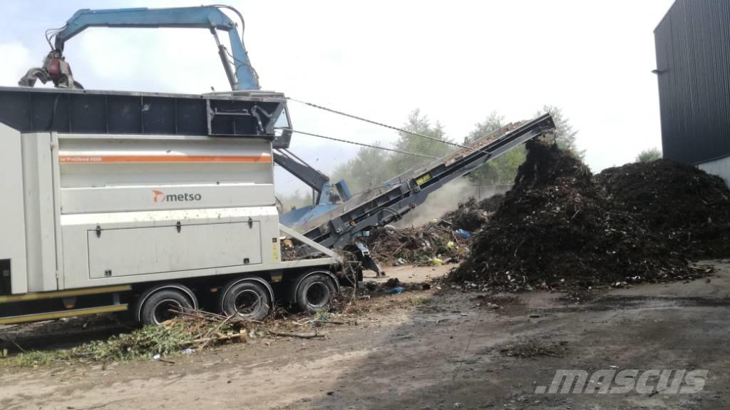 Metso M&J 4000M-8 آلات تمزيق المخلفات
