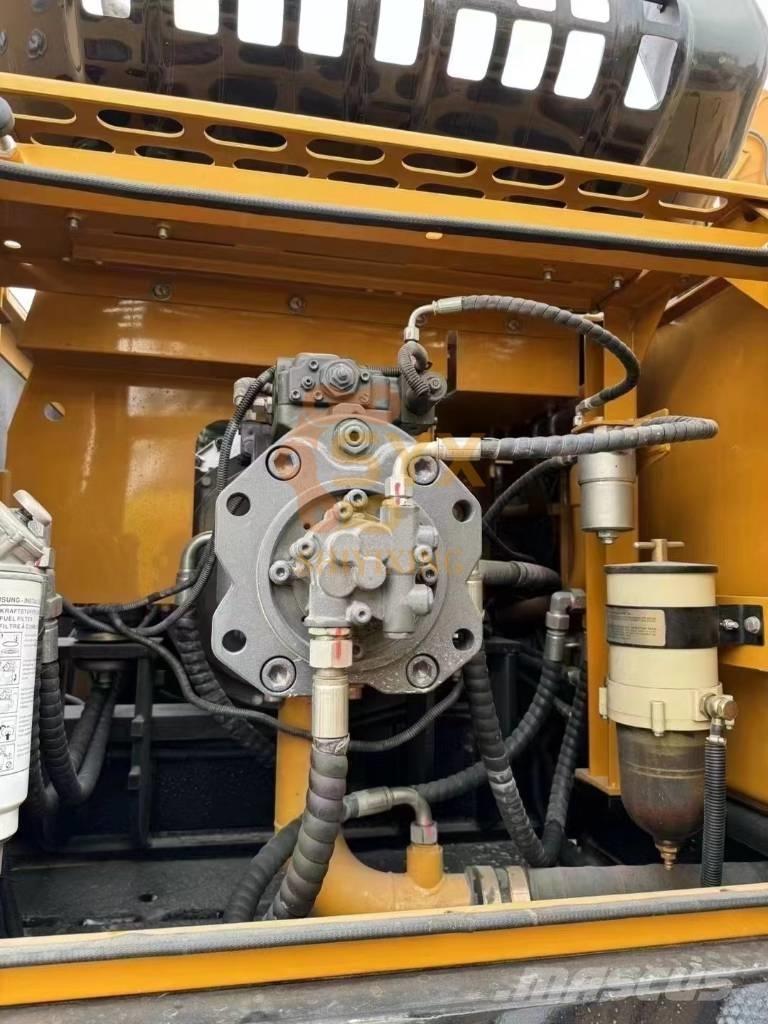 Sany SY 335H حفارات زحافة