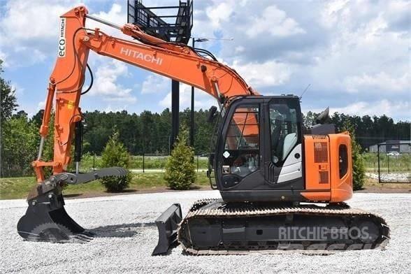 Hitachi ZX 135 حفارات زحافة