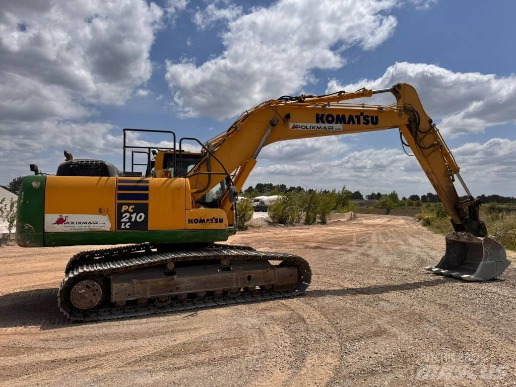 Komatsu PC 210 LC-10 حفارات زحافة