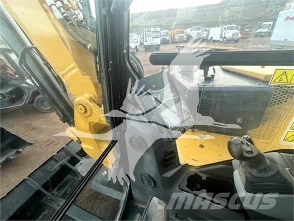 CAT 308 CR حفارات زحافة