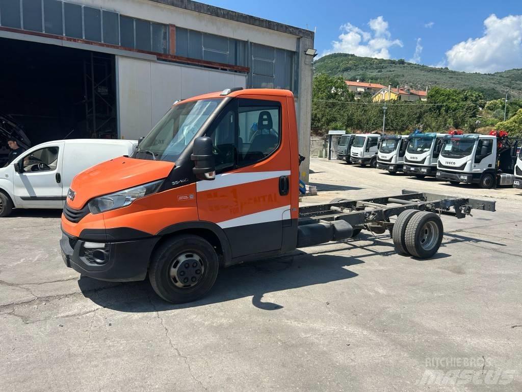 Iveco Daily 35-140 مركبات النقل