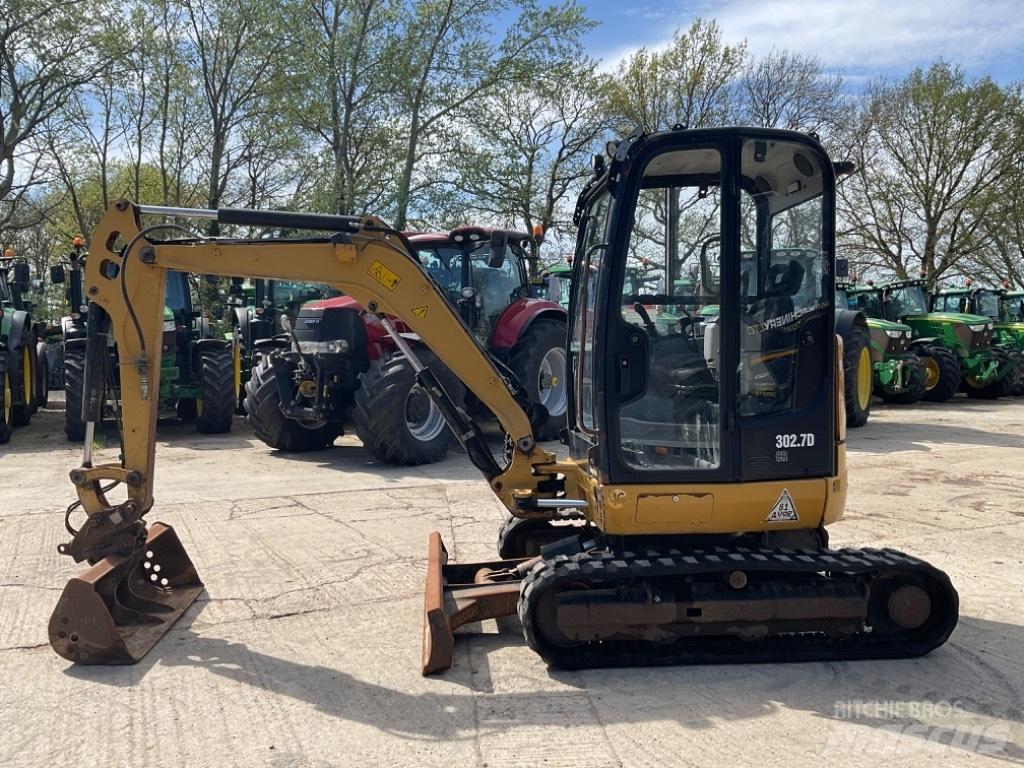 CAT 302.7 D CR حفارات صغيرة أقل من 7 طن (حفارات صغيرة)