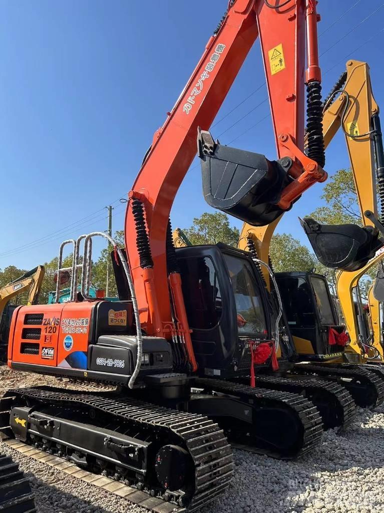 Hitachi ZX 120 حفارات وسط 7 طن - 12 طن