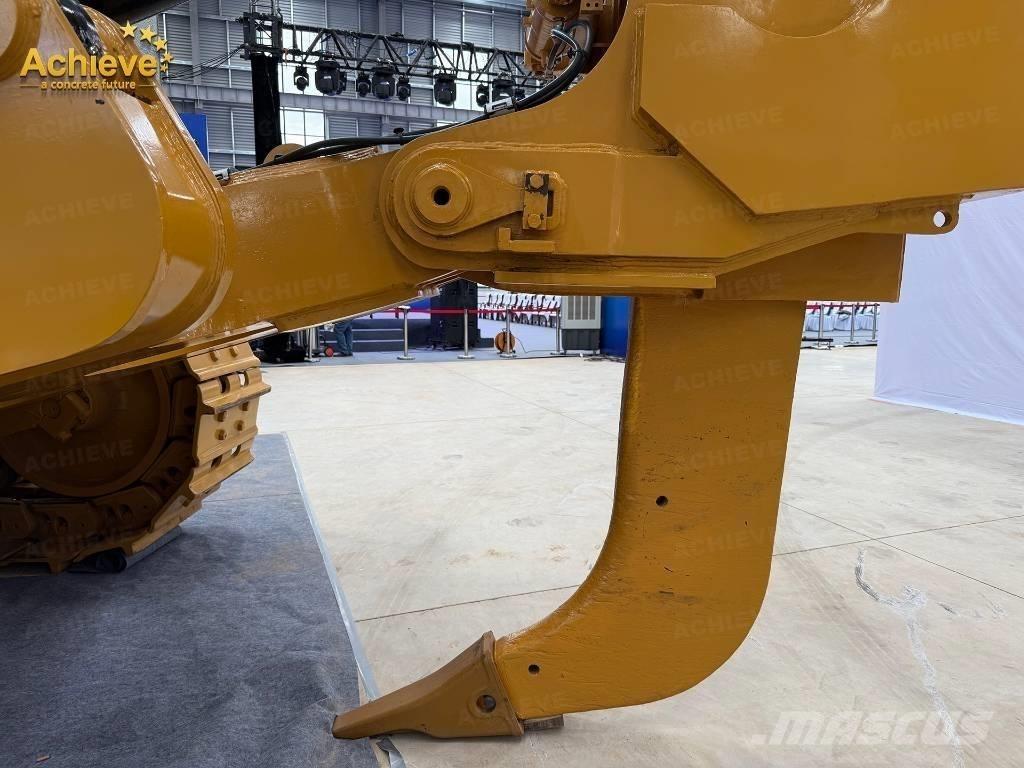 CAT D 11 R بلدوزرات مجنزرة