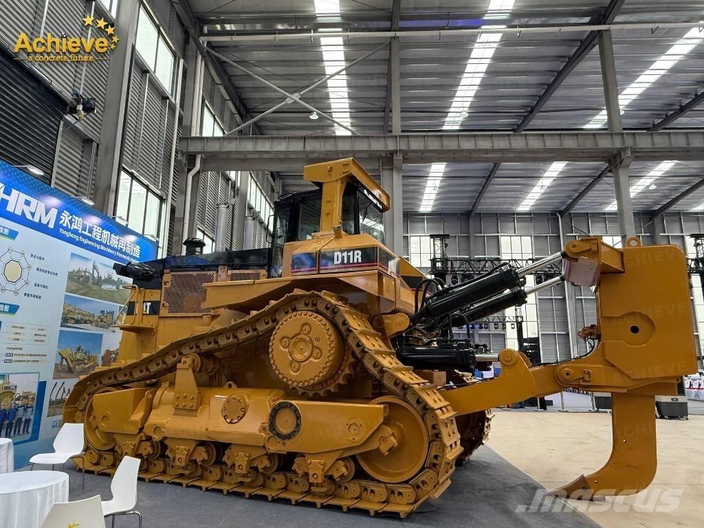 CAT D 11 R بلدوزرات مجنزرة