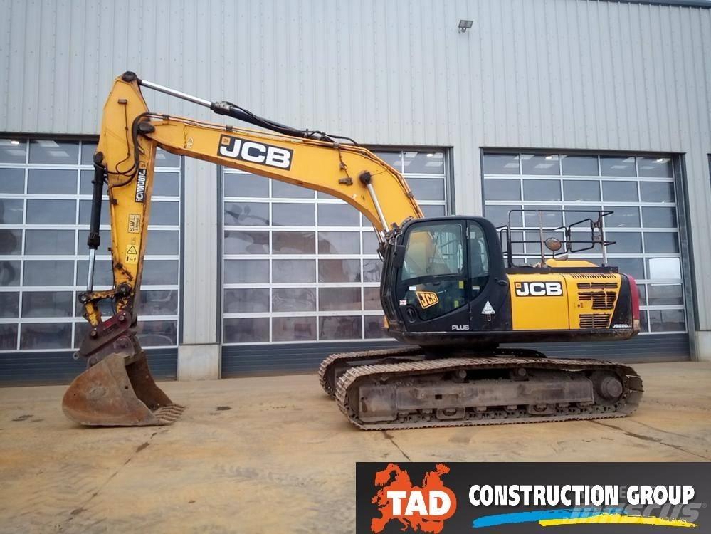 JCB JS 220 LC حفارات زحافة