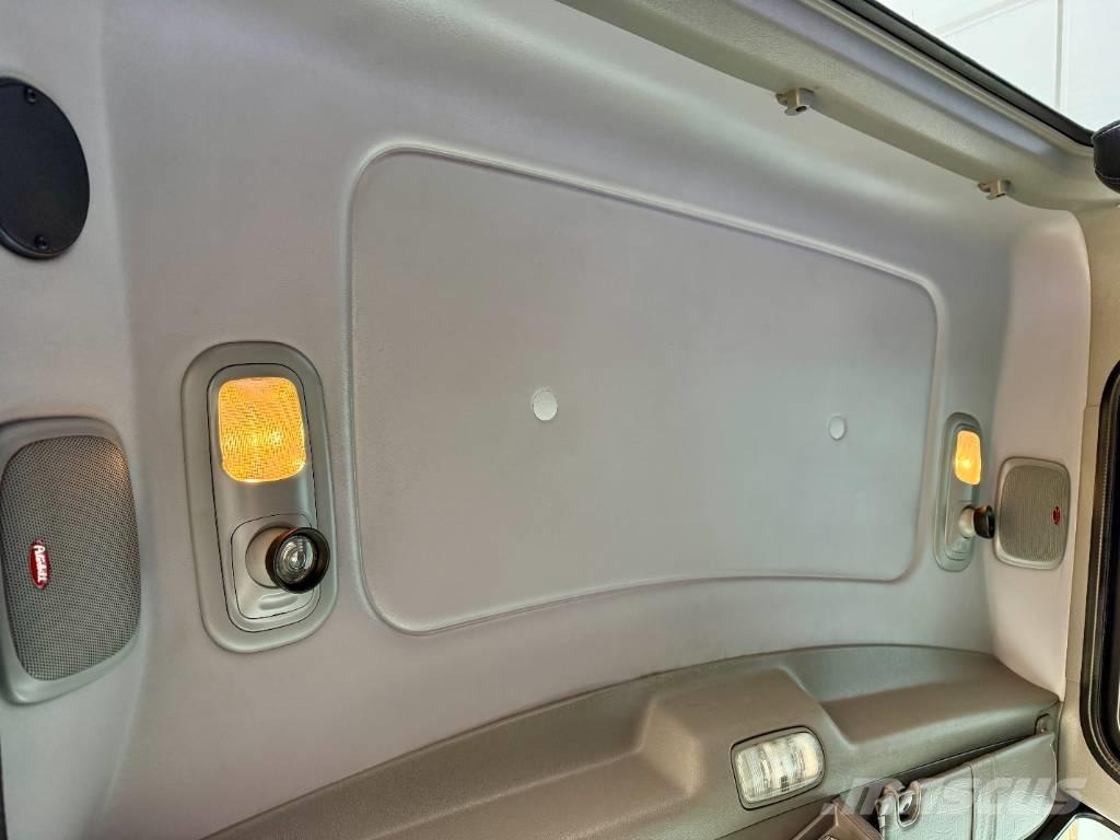 Peterbilt 389 وحدات الجر