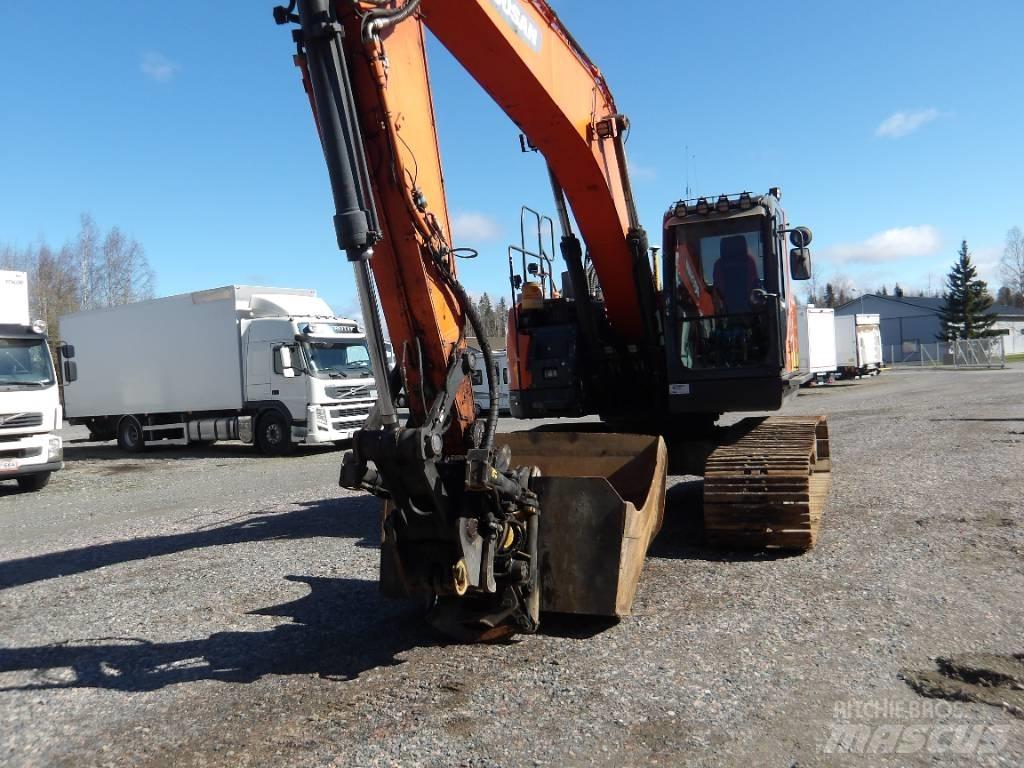 Doosan DX 235 LCR حفارات زحافة