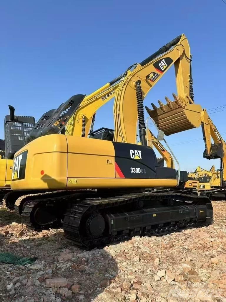 CAT 330 D2 L حفارات زحافة
