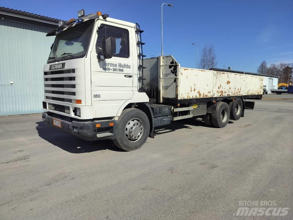 Scania 113 H 360 شاحنات مسطحة/مفصلية الجوانب