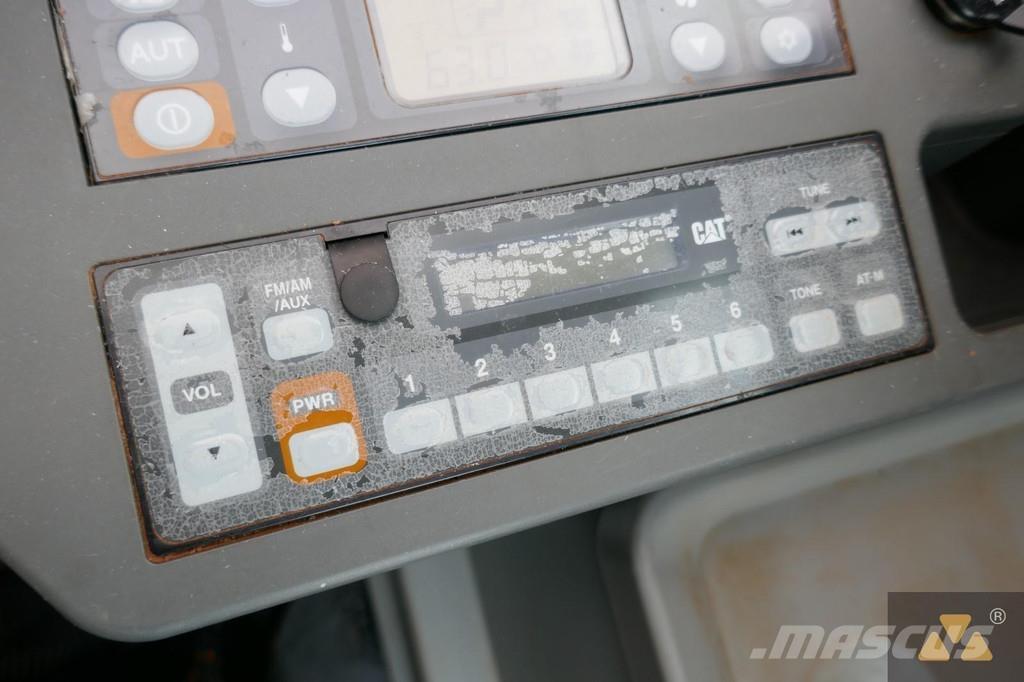 CAT 336FL حفارات زحافة