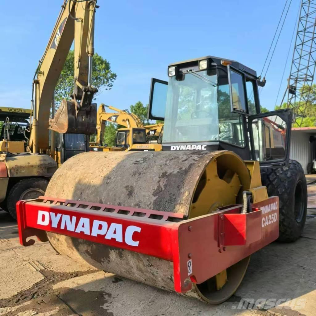 Dynapac CA 25 D مداحل أحادية الأسطوانة