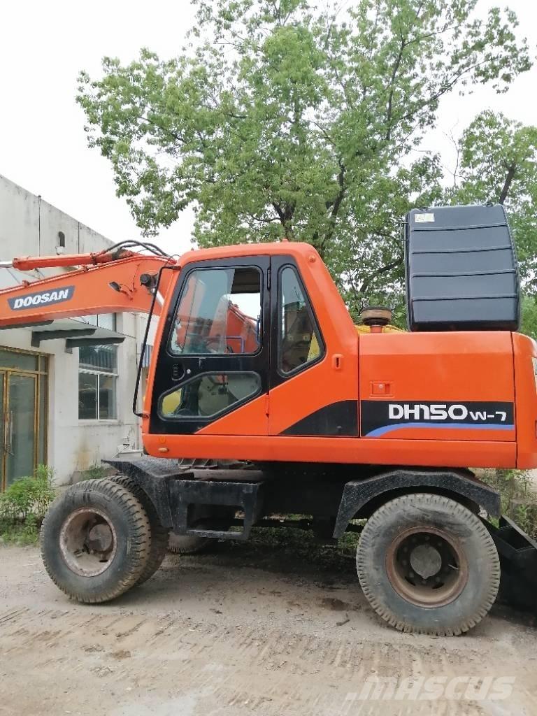 Doosan DH 150 W-7 حفارات زحافة