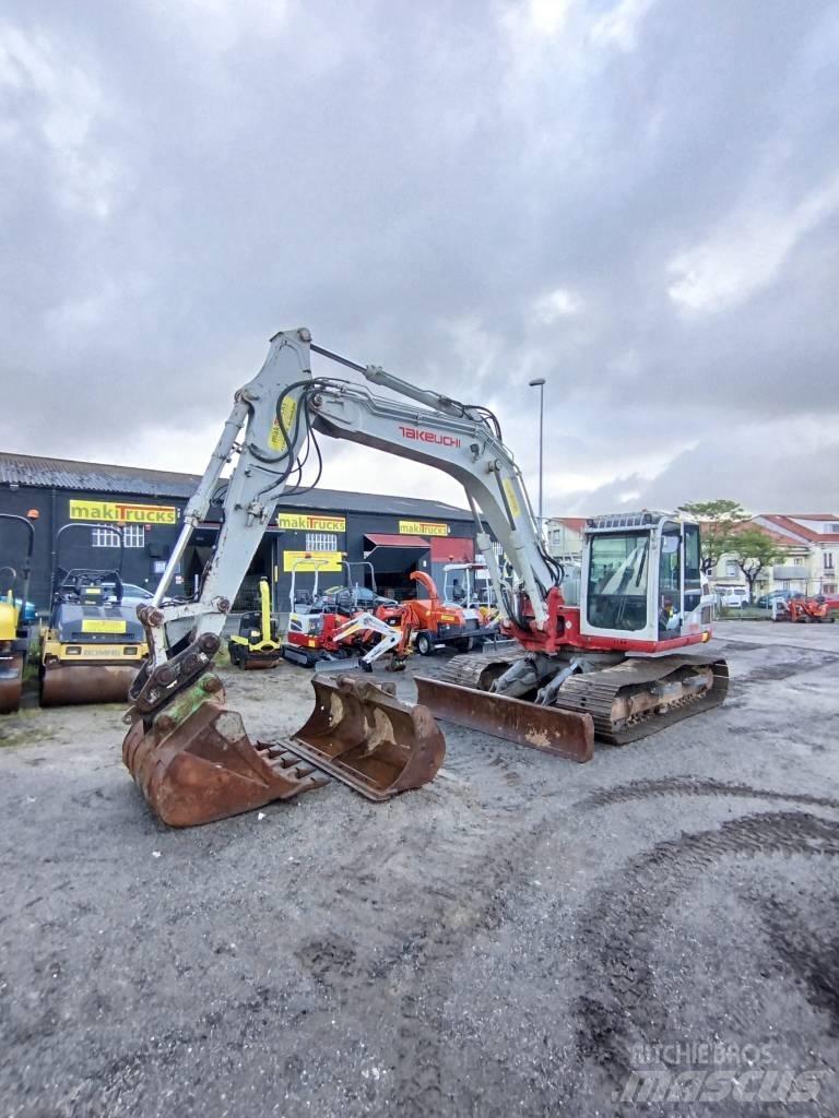 Takeuchi TB2150 حفارات وسط 7 طن - 12 طن