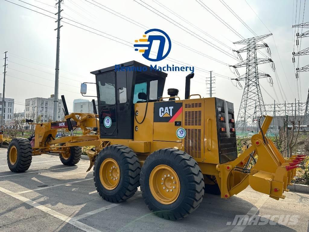 CAT 140K معدات تمهيد الطرق