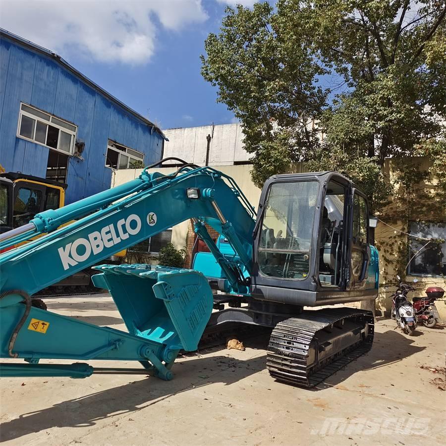 Kobelco SK140 حفارات زحافة