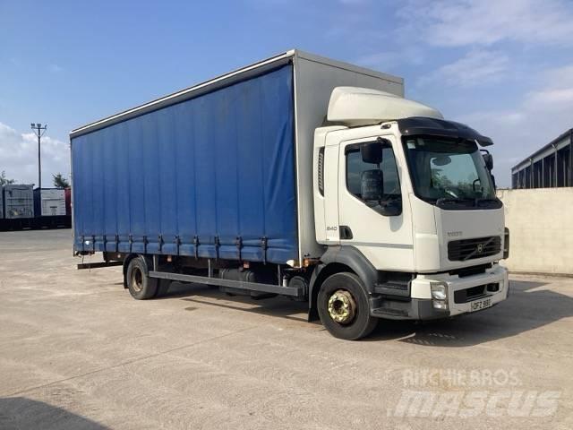 Volvo FL 240 شاحنات بغطاء جانبي