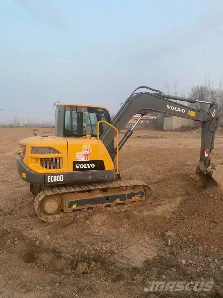 Volvo EC80D حفارات وسط 7 طن - 12 طن