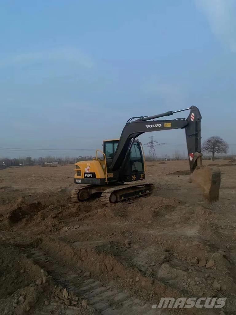 Volvo EC80D حفارات وسط 7 طن - 12 طن