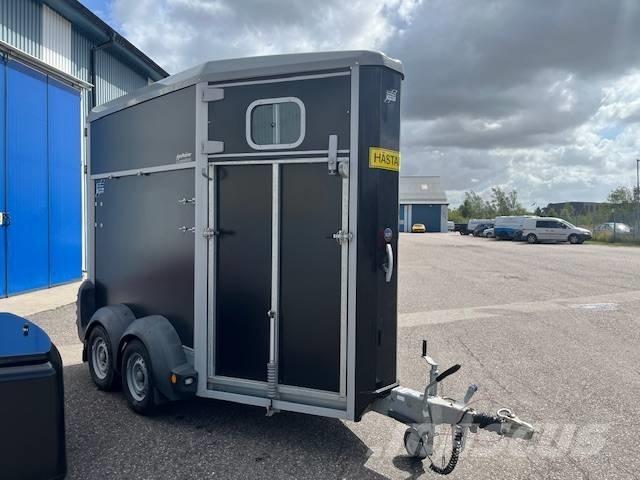 Ifor Williams HB403 نصف مقطورات لنقل الحيوانات