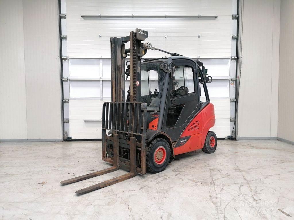 Linde H30D-02 شاحنات الديزل