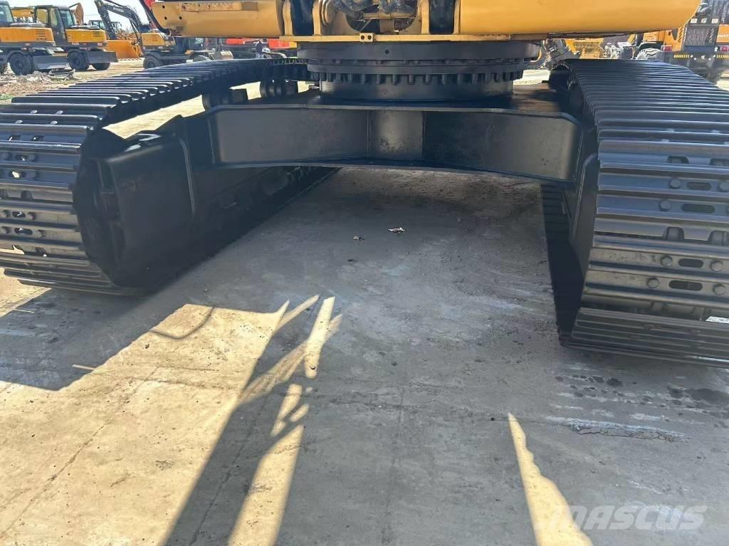 CAT 336 D حفارات زحافة