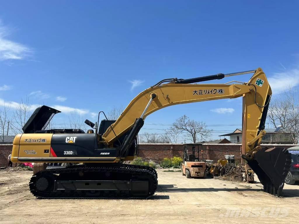 CAT 336 D حفارات زحافة